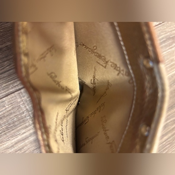 Salvatore Ferragamo Vintage Pink Gold Hardware Leather Bi-Fold Long Wallet - Picture 4 of 4